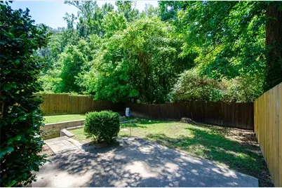 1251 Elizabeth Avenue SW, Atlanta, GA 30310 - Photo 17