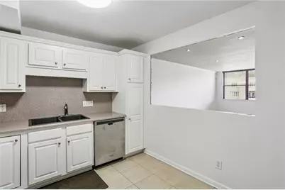 2965 Pharr Court South NW #316, Atlanta, GA 30305 - Photo 5
