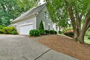371 Bridgebrook Ln SW, Smyrna, GA 30082 - Photo 5