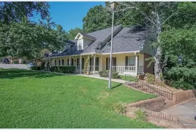 846 Park Place #B, Conyers, GA 30012 - Photo 1