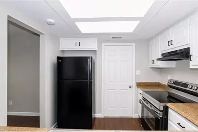 8671 Woodside Lane, Jonesboro, GA 30238 - Photo 9