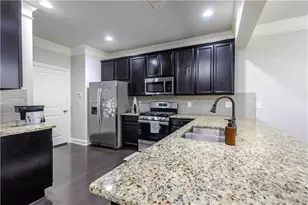 11661 Davenport Ln, Alpharetta, GA 30005 - Photo 5