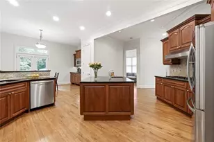 2715 Henderson Rd, Tucker, GA 30084 - Photo 19