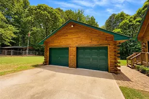 1120 Ridgewood Dr, Pendergrass, GA 30567 - Photo 9