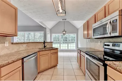 7012 Litany Court, Flowery Branch, GA 30542 - Photo 15