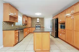 13068 Rangeley Hills Dr, Hampton, GA 30228 - Photo 7