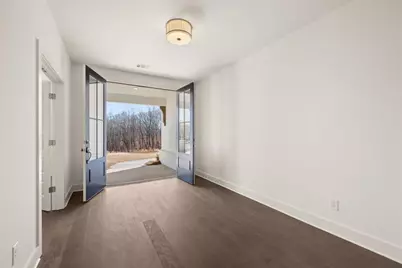 8410 Creekside Overlook Drive, Gainesville, GA 30506 - Photo 11