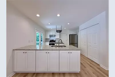2200 Carey Place, Marietta, GA 30066 - Photo 11