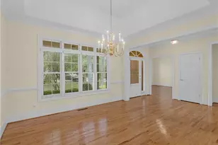 214 Cheshire Dr, Griffin, GA 30223 - Photo 9