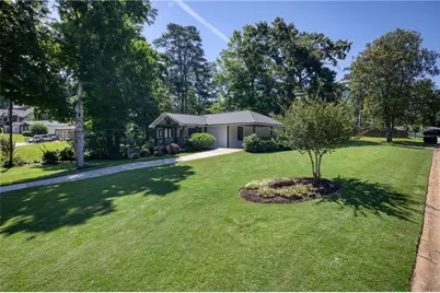 1530 Gaylor Drive SE, Smyrna, GA 30082 - Photo 3