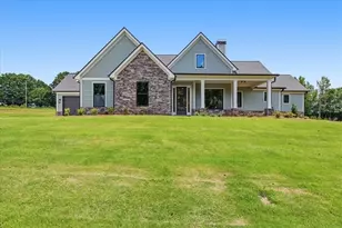 105 Maney Dr, Statham, GA 30666 - Photo 1