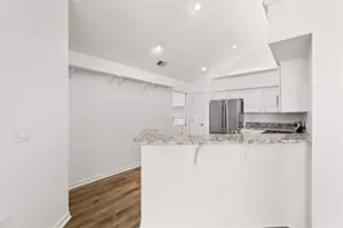 1305 Village Ln, Roswell, GA 30075 - Photo 9