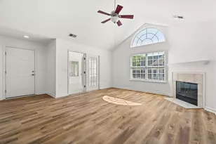 1305 Village Ln, Roswell, GA 30075 - Photo 3