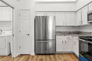 1305 Village Ln, Roswell, GA 30075 - Photo 11