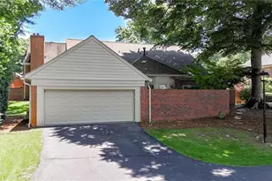 1809 Bedfordshire Dr, Decatur, GA 30033 - Photo 3