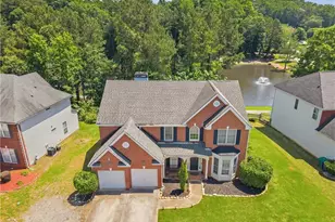 698 Deer Lake Trail, Stone Mountain, GA 30087 - Photo 3