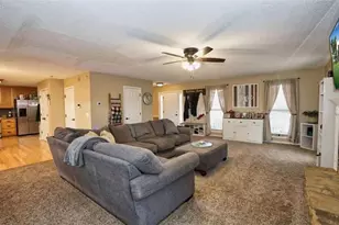1049 Fieldstone Dr, Canton, GA 30114 - Photo 9