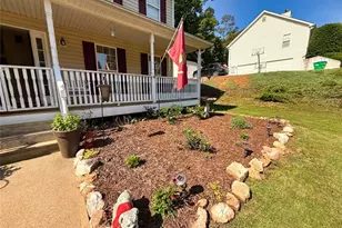 1049 Fieldstone Dr, Canton, GA 30114 - Photo 3