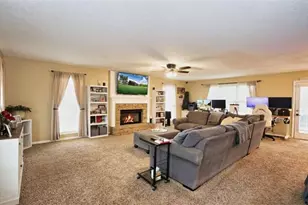 1049 Fieldstone Dr, Canton, GA 30114 - Photo 11