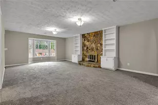 8673 Plumtree Dr, Riverdale, GA 30274 - Photo 19