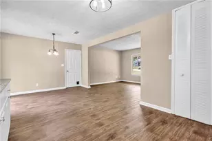 8998 Hurst Ct, Jonesboro, GA 30238 - Photo 11