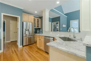3928 Shadow Loch Dr, Suwanee, GA 30024 - Photo 17