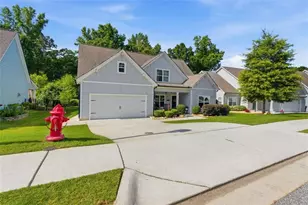195 Southridge, Senoia, GA 30276 - Photo 1