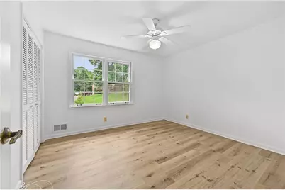 225 Hauteur Garden, Lilburn, GA 30047 - Photo 17