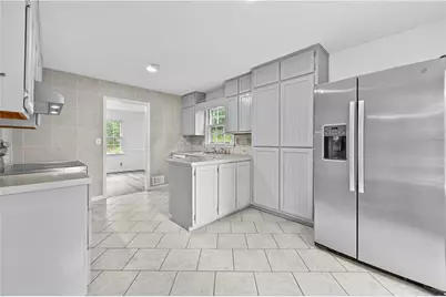 225 Hauteur Garden, Lilburn, GA 30047 - Photo 13