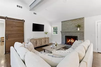 225 Jayne Ellen Way, Alpharetta, GA 30009 - Photo 7