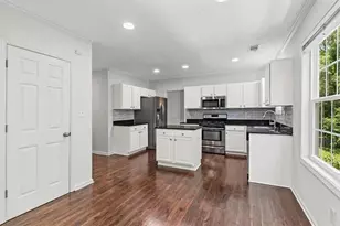 3360 Pierce Arrow Cir, Suwanee, GA 30024 - Photo 7