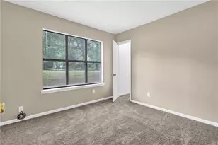 8997 Huntwood Ln, Riverdale, GA 30274 - Photo 7
