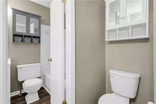 8997 Huntwood Ln, Riverdale, GA 30274 - Photo 11