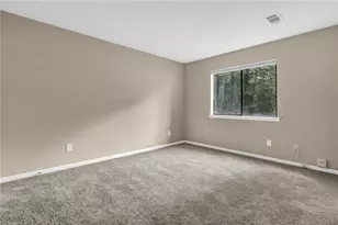 8997 Huntwood Ln, Riverdale, GA 30274 - Photo 17