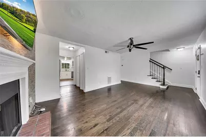 635 Anderson Walk #635, Marietta, GA 30062 - Photo 9