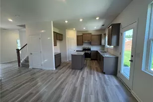 205 Bloomfield Cir, Canton, GA 30114 - Photo 3