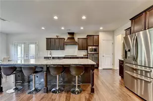 2460 Wildlife Ct, Buford, GA 30519 - Photo 23