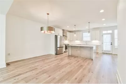 5858 Westin Road, Sandy Springs, GA 30328 - Photo 7