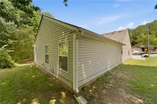 7126 Ravenwood Ln, Lithonia, GA 30038 - Photo 17