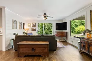 10 Dimsdale Ln, Alpharetta, GA 30004 - Photo 11