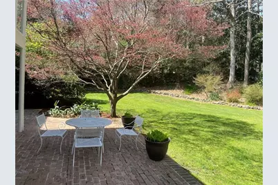 855 Old Creek Trail, Atlanta, GA 30328 - Photo 33
