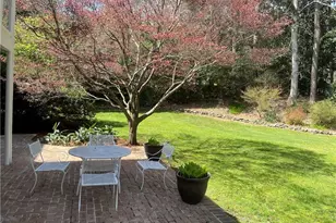 855 Old Creek Trail, Atlanta, GA 30328 - Photo 33