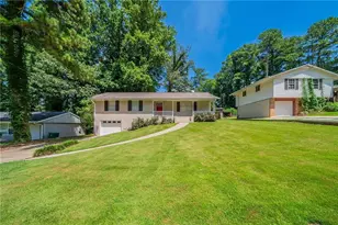 1518 Pine Glen Cir, Decatur, GA 30035 - Photo 1