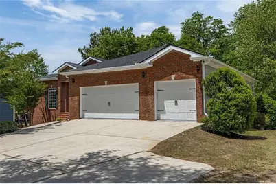 8828 Patricia Rose, Douglasville, GA 30134 - Photo 3