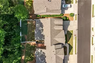 2692 Sardis Chase Ct, Buford, GA 30519 - Photo 3