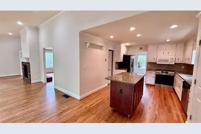 3230 Moss Creek Drive, Marietta, GA 30062 - Photo 11