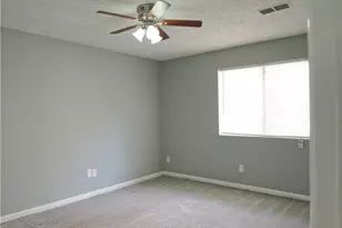 5139 Galbraith Cir, Stone Mountain, GA 30088 - Photo 15