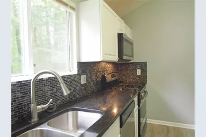 5139 Galbraith Circle, Stone Mountain, GA 30088 - Photo 9