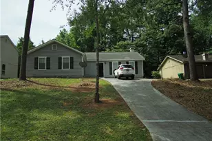5139 Galbraith Cir, Stone Mountain, GA 30088 - Photo 1