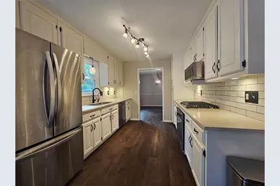 290 Oakmere Drive, Alpharetta, GA 30009 - Photo 5